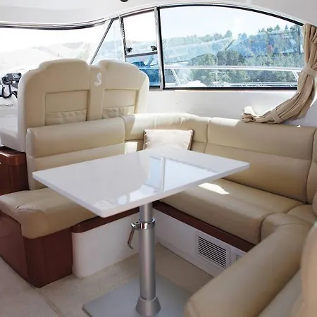 Hotel na wodzie Antares 12 Luxury Yacht